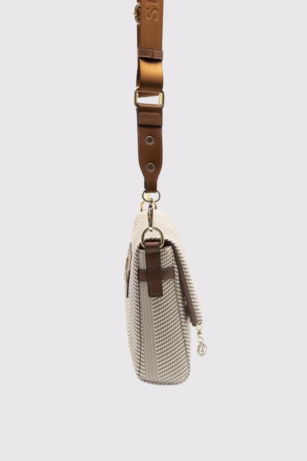 Дамска чанта с прехлупващ капак Silver&Polo