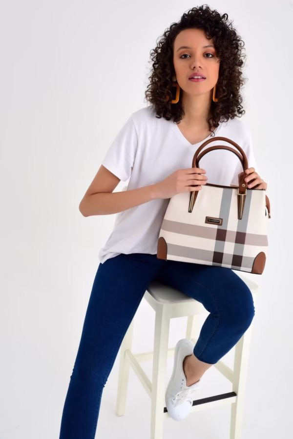 Голяма дамска чанта каре Silver&Polo