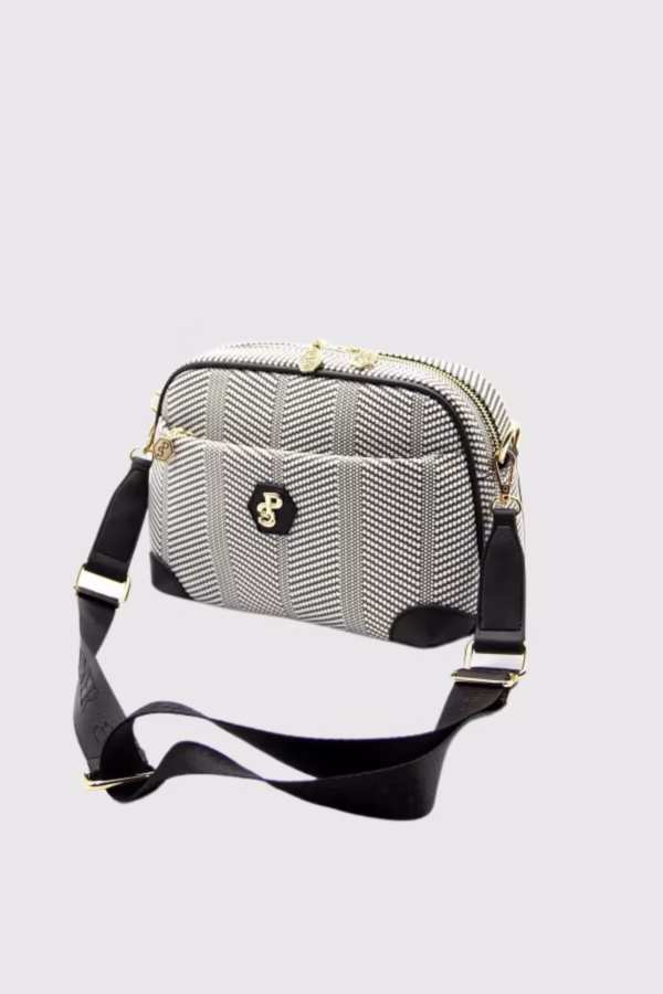 Спортна дамска чанта за през рамо в черен и бял цвят Silver&Polo