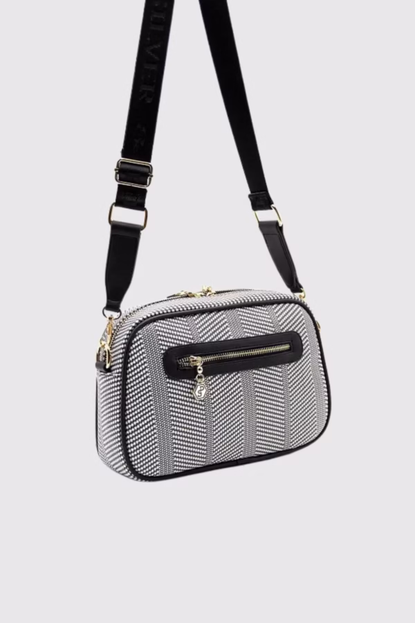 Спортна дамска чанта за през рамо в черен и бял цвят Silver&Polo