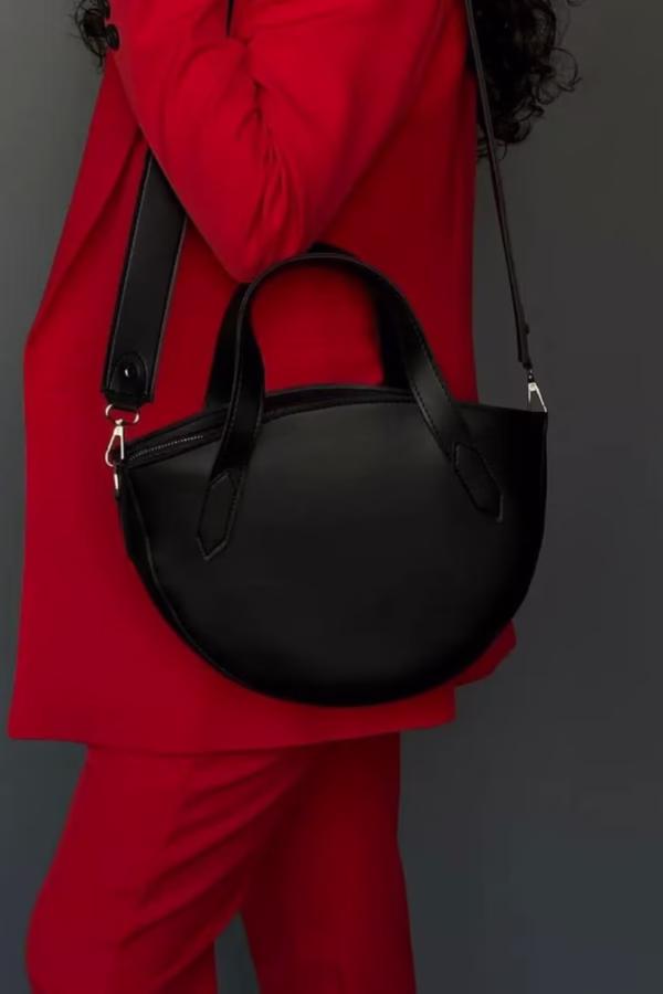 Овална дамска чанта-черно - 4 2