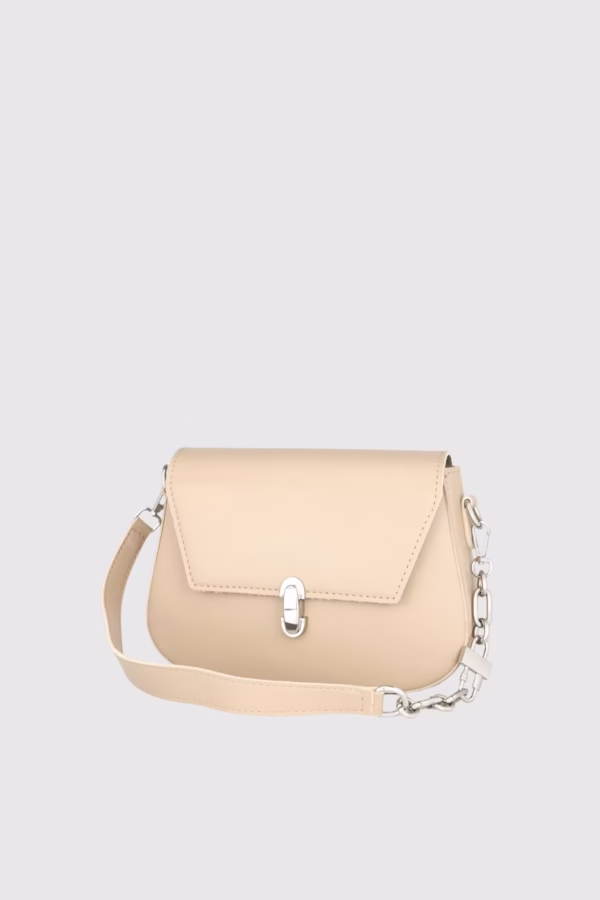 Дамска чанта в цвят бежово - 8 7