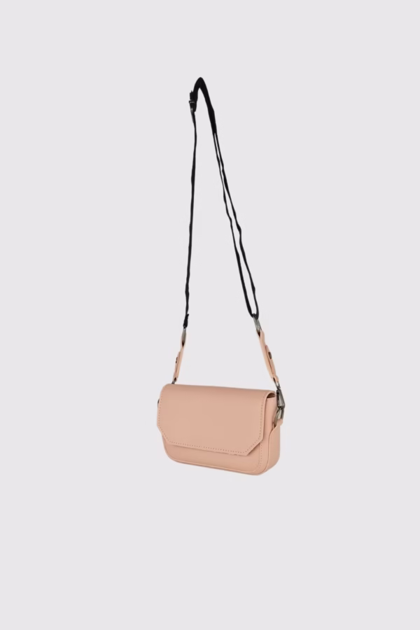 Мини дамска чанта в цвят пудра - 31 1